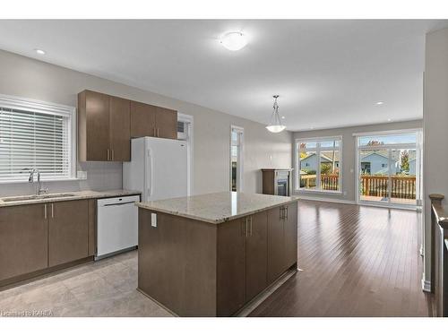 1208 Ashford Place, Kingston, ON - Indoor Photo Showing Kitchen