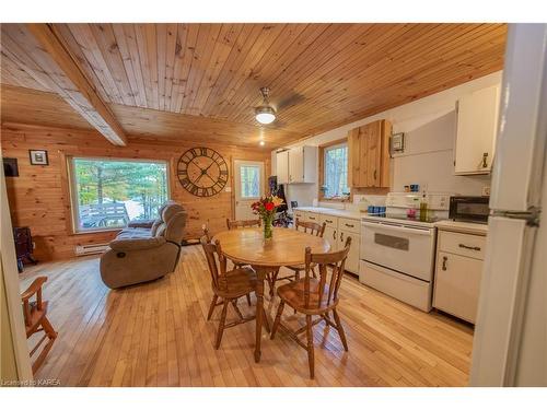 1035 Cozy Ridge Lane, Hartington, ON - Indoor