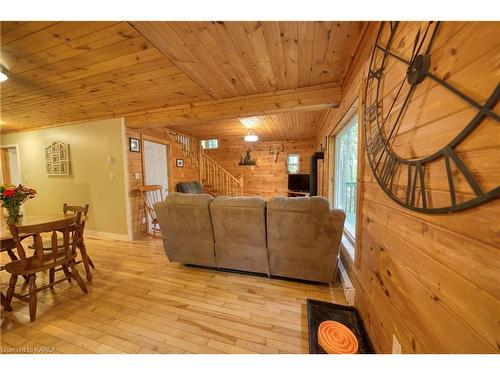 1035 Cozy Ridge Lane, Hartington, ON - Indoor