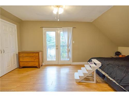 1035 Cozy Ridge Lane, Hartington, ON - Indoor Photo Showing Bedroom