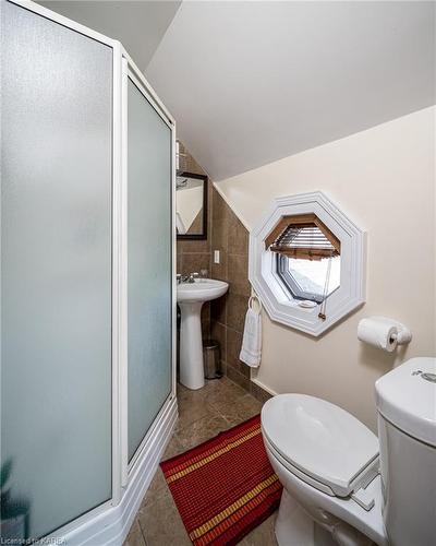 5518 County Road 9, Napanee, ON - Indoor Photo Showing Bathroom