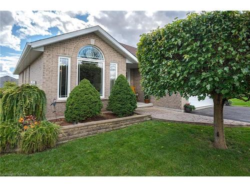 444 Bridge Street W, Napanee, ON - Outdoor