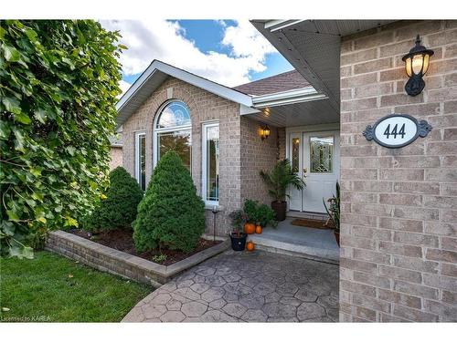 444 Bridge Street W, Napanee, ON - Outdoor