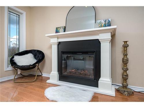 444 Bridge Street W, Napanee, ON - Indoor Photo Showing Living Room With Fireplace