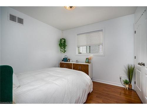 444 Bridge Street W, Napanee, ON - Indoor Photo Showing Bedroom