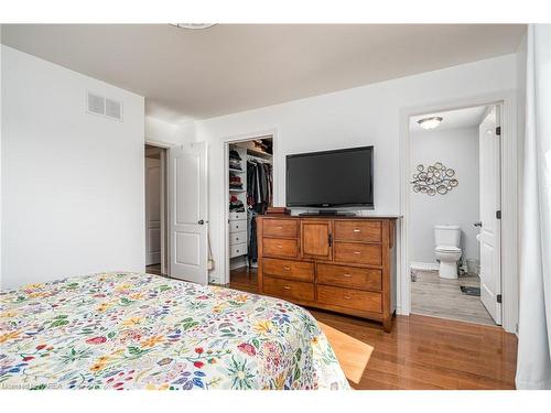 444 Bridge Street W, Napanee, ON - Indoor Photo Showing Bedroom