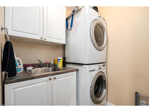 444 Bridge Street W, Napanee, ON - Indoor Photo Showing Laundry Room