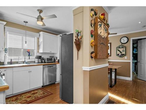 8 Slash Road, Napanee, ON - Indoor Photo Showing Kitchen