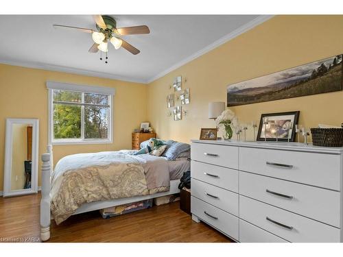 8 Slash Road, Napanee, ON - Indoor Photo Showing Bedroom