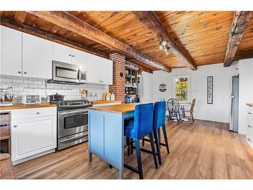 380 Mulville Road, Westport, ON - Indoor Photo Showing Kitchen