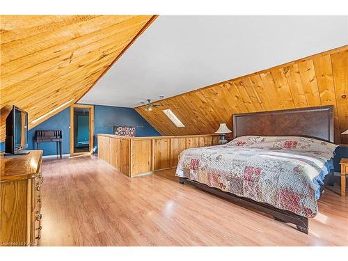 380 Mulville Road, Westport, ON - Indoor Photo Showing Bedroom