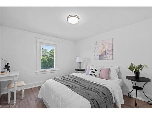 4061 Bath Road, Kingston, ON - Indoor Photo Showing Bedroom