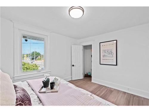 4061 Bath Road, Kingston, ON - Indoor Photo Showing Bedroom