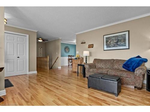 60 Perry Road, Napanee, ON - Indoor Photo Showing Living Room