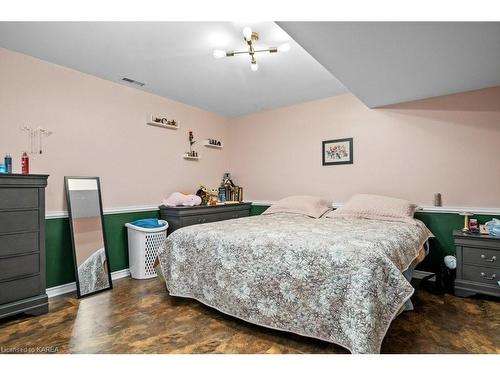 60 Perry Road, Napanee, ON - Indoor Photo Showing Bedroom