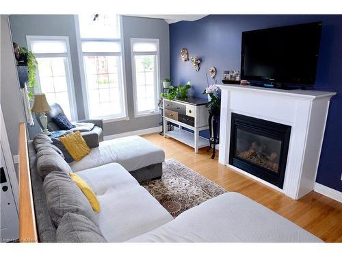 920 Rainbow Crescent, Kingston, ON - Indoor Photo Showing Living Room With Fireplace