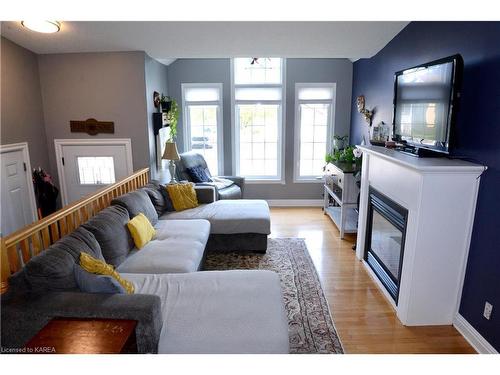 920 Rainbow Crescent, Kingston, ON - Indoor Photo Showing Living Room With Fireplace