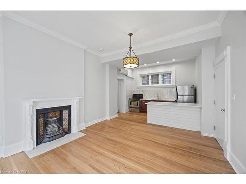 10 Victoria Avenue, Brockville, ON - Indoor Photo Showing Living Room With Fireplace