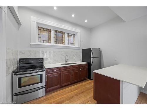 10 Victoria Avenue, Brockville, ON - Indoor Photo Showing Kitchen With Double Sink