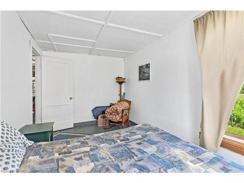 1280 Galt Street, Napanee, ON - Indoor Photo Showing Bedroom