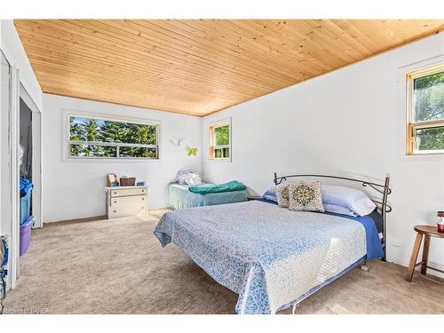 1280 Galt Street, Napanee, ON - Indoor Photo Showing Bedroom