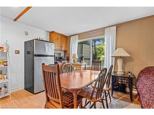 197 Fairway Hill Crescent, Kingston, ON - Indoor Photo Showing Dining Room