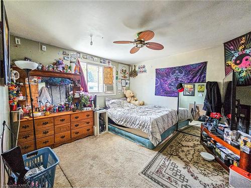 895 Oakview Avenue, Kingston, ON - Indoor Photo Showing Bedroom