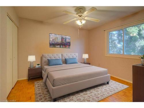 895 Percy Crescent, Kingston, ON - Indoor Photo Showing Bedroom