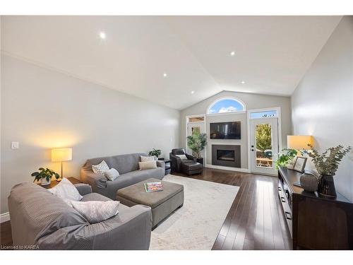 1231 Lisbon Place, Kingston, ON - Indoor Photo Showing Living Room With Fireplace