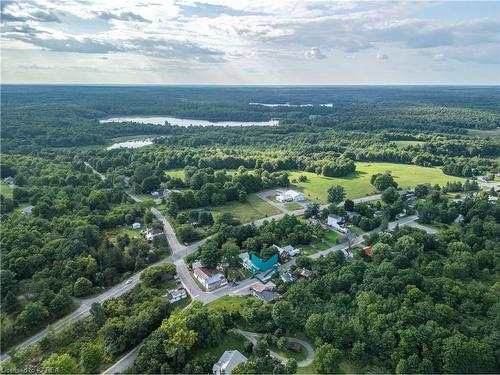 5542 Perth Road Crescent, Perth Road Village, ON - Outdoor With View