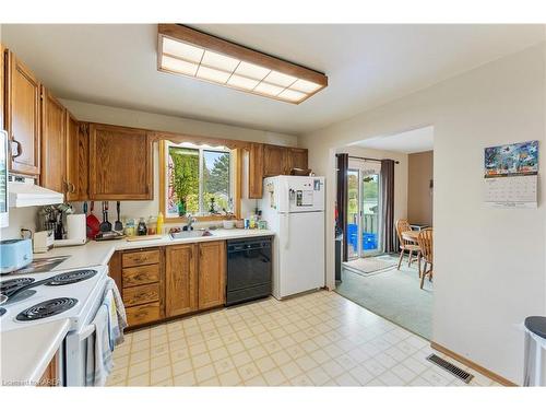 2354 Wallbridge-Loyalist Road, Quinte West, ON - Indoor Photo Showing Kitchen