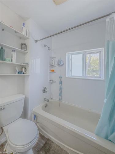 271-273 Rideau Street, Kingston, ON - Indoor Photo Showing Bathroom