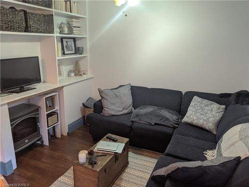 497 Barrie Street, Kingston, ON - Indoor Photo Showing Living Room With Fireplace