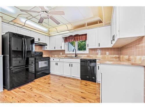 3 Morden Crescent, Amherstview, ON - Indoor Photo Showing Kitchen