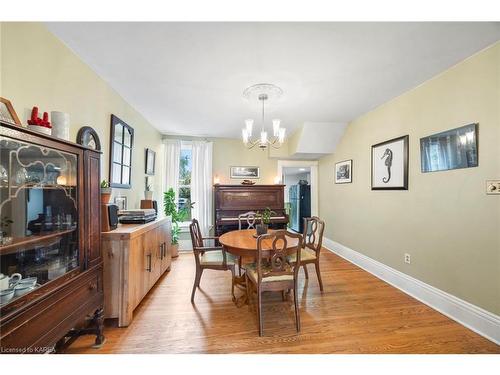 323 Montreal Street, Kingston, ON - Indoor Photo Showing Dining Room