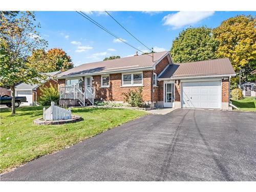 13 Sunset Crescent, Napanee, ON - Outdoor With Facade