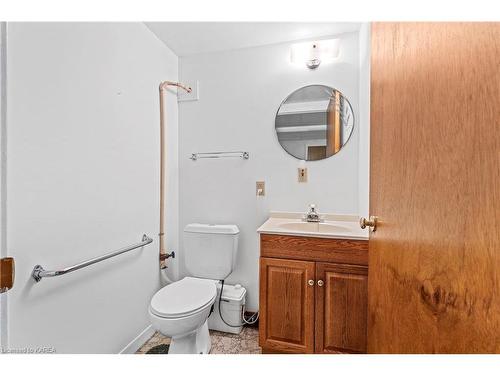 13 Sunset Crescent, Napanee, ON - Indoor Photo Showing Bathroom