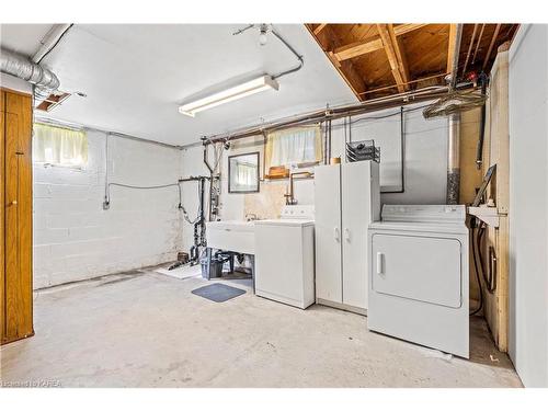 13 Sunset Crescent, Napanee, ON - Indoor Photo Showing Laundry Room