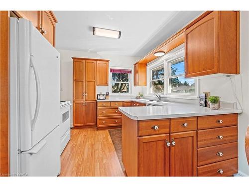 13 Sunset Crescent, Napanee, ON - Indoor Photo Showing Kitchen