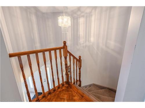 995 Waterbury Crescent, Kingston, ON - Indoor Photo Showing Other Room