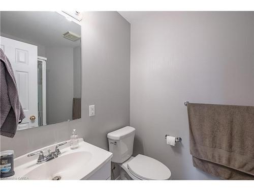 995 Waterbury Crescent, Kingston, ON - Indoor Photo Showing Bathroom