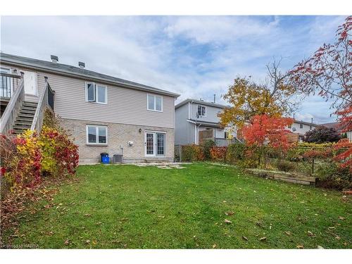 995 Waterbury Crescent, Kingston, ON - Outdoor