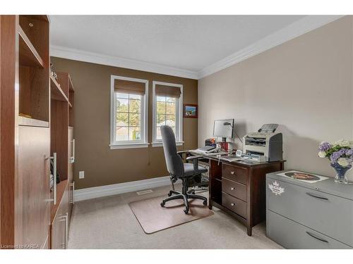 121 Jessup Lane, Bath, ON - Indoor Photo Showing Office