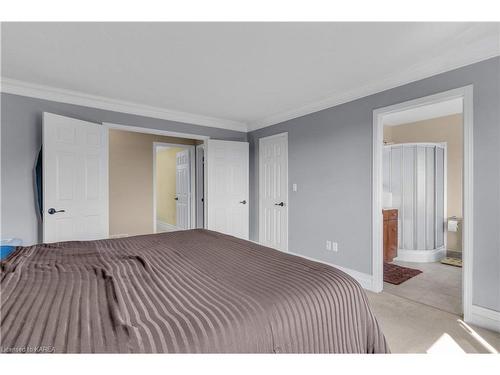 121 Jessup Lane, Bath, ON - Indoor Photo Showing Bedroom