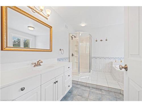 708 Palace Road, Napanee, ON - Indoor Photo Showing Bathroom