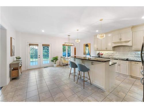 81 Kenwoods Circle, Kingston, ON - Indoor Photo Showing Kitchen With Upgraded Kitchen