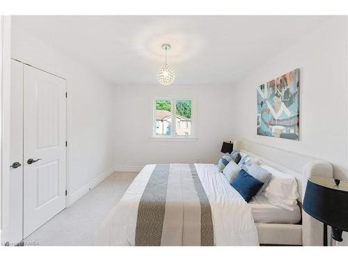 81 Kenwoods Circle, Kingston, ON - Indoor Photo Showing Bedroom