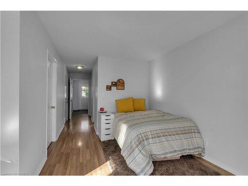 513 Farnham Court, Kingston, ON - Indoor Photo Showing Bedroom