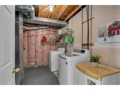 513 Farnham Court, Kingston, ON - Indoor Photo Showing Laundry Room