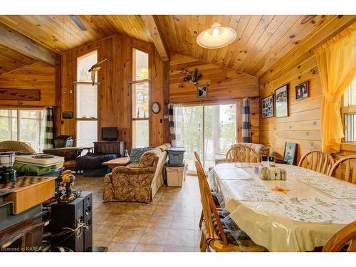 1340 Cannon Trail, Cloyne, ON - Indoor Photo Showing Dining Room